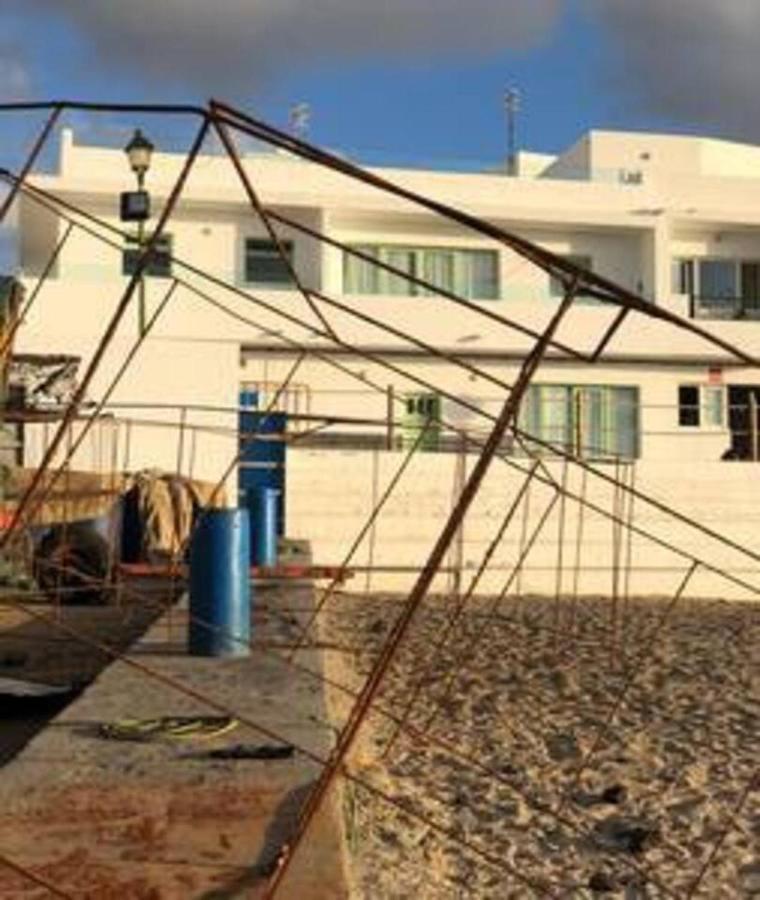 Casa Anclada En La Santa- 4 Apartamentos Frente Al Mar- 1ª Linea Solarium Barbacoa Bagian luar foto