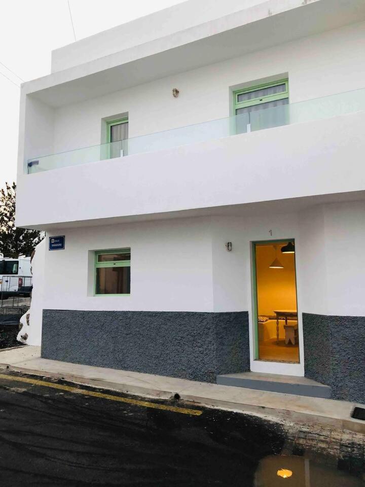 Casa Anclada En La Santa- 4 Apartamentos Frente Al Mar- 1ª Linea Solarium Barbacoa Ruang foto